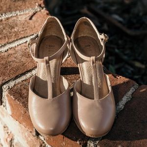 Bloch S0390L splitflex dance character shoe